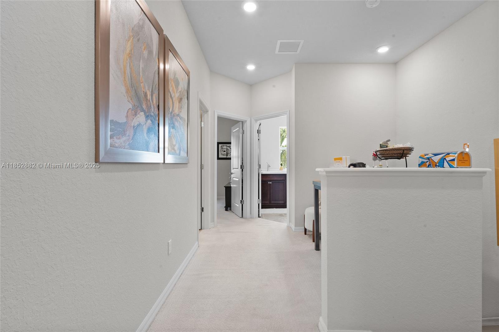 HILLCREST COUNTRY CLUB SO - Residential