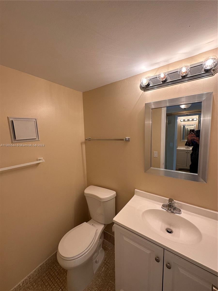 MANSFIELD AT CENTURY VILL - Residential