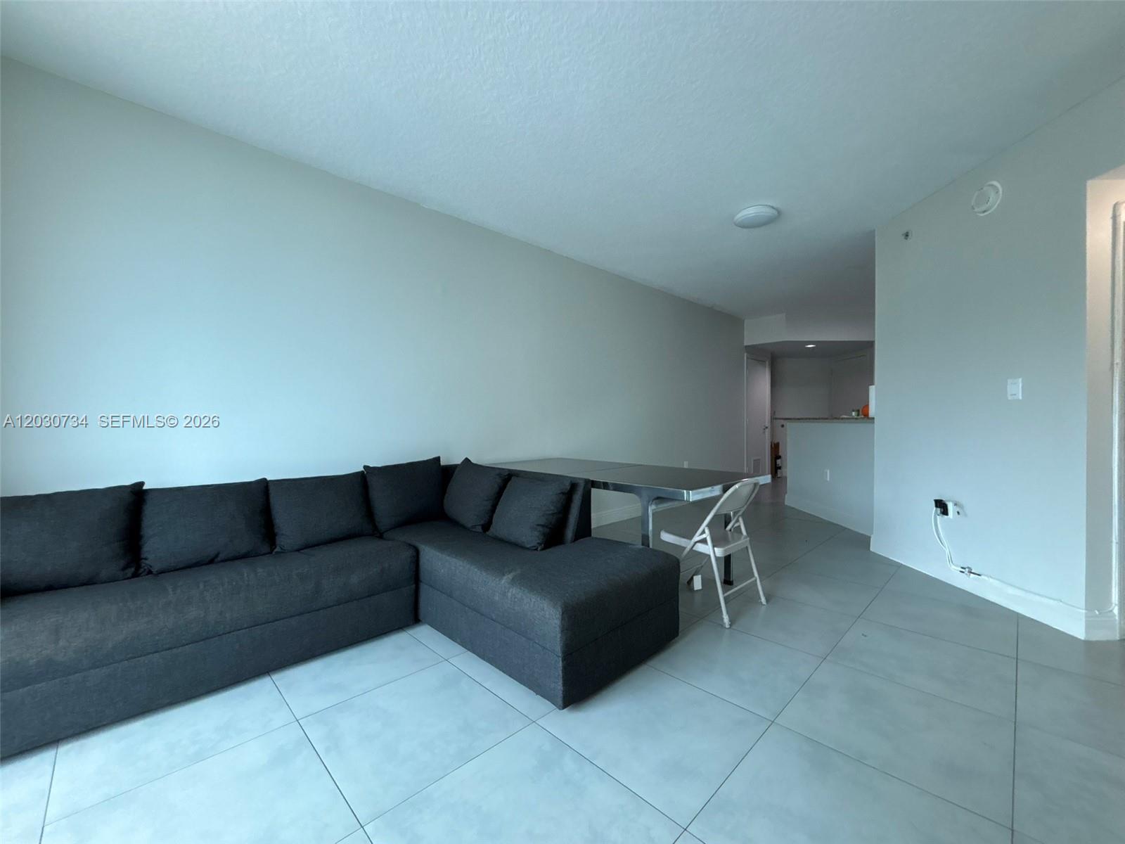 METROPOLIS I AT DADELAND - Residential Lease