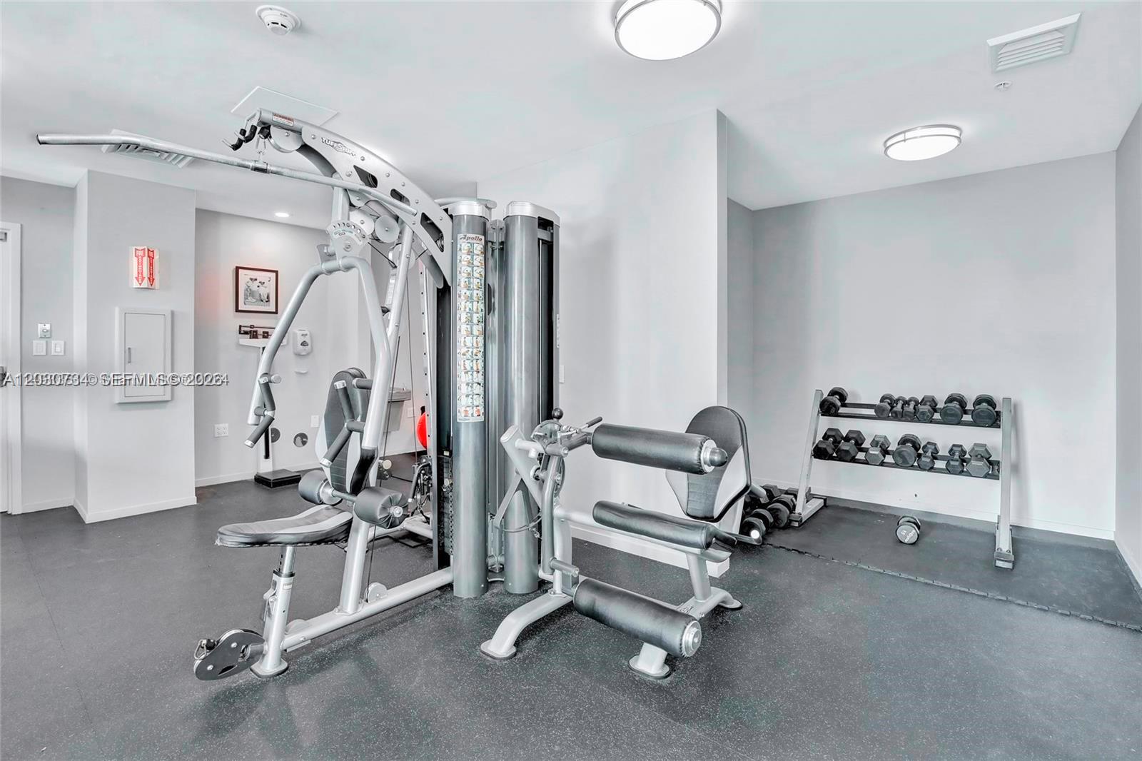 METROPOLIS I AT DADELAND - Residential Lease