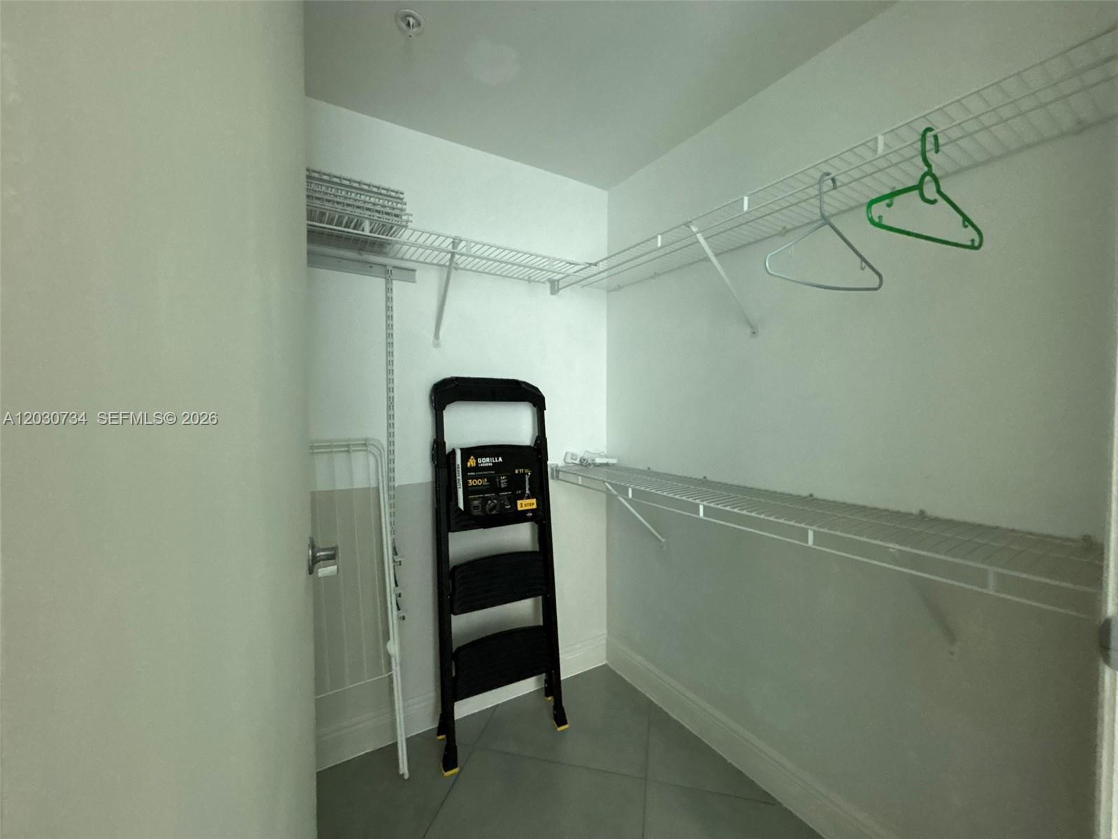 METROPOLIS I AT DADELAND - Residential Lease