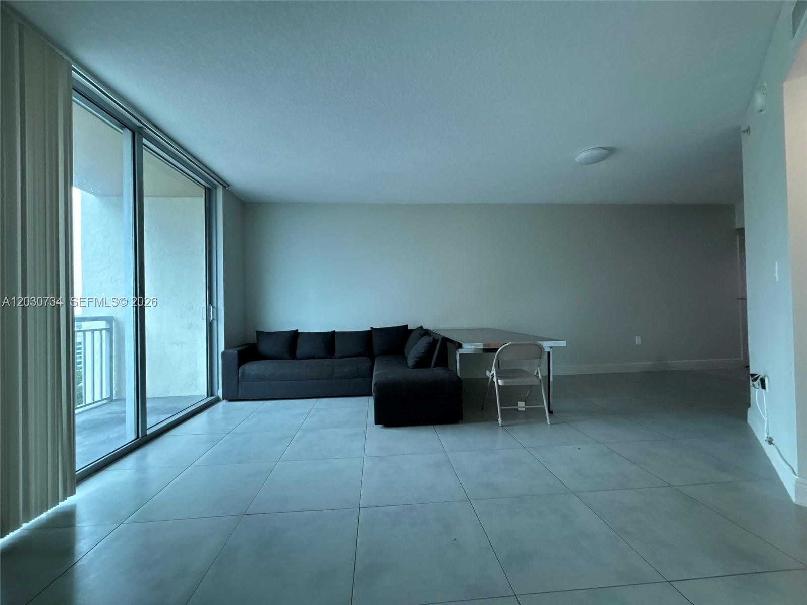 METROPOLIS I AT DADELAND - Residential Lease