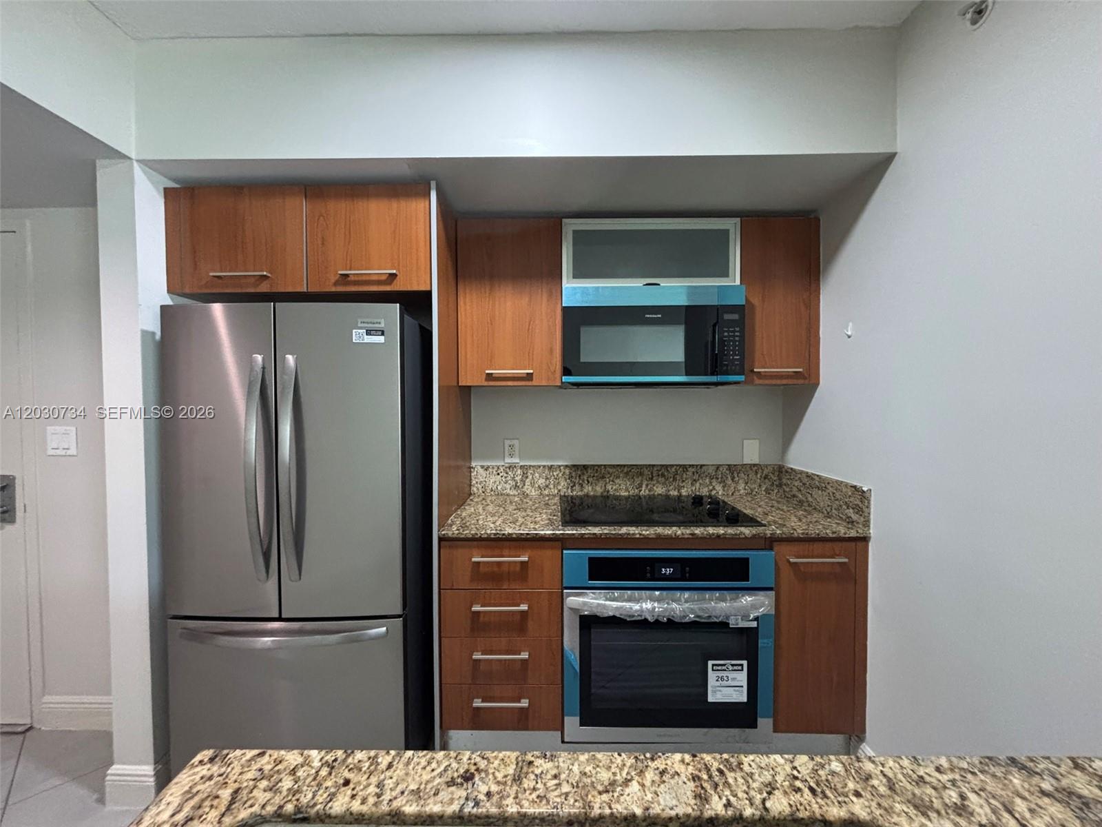 METROPOLIS I AT DADELAND - Residential Lease