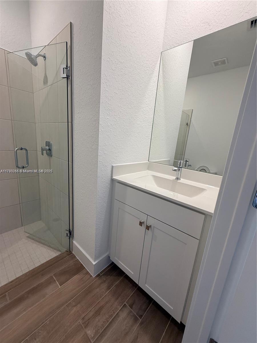 MERRICK SQUARE - Residential Lease