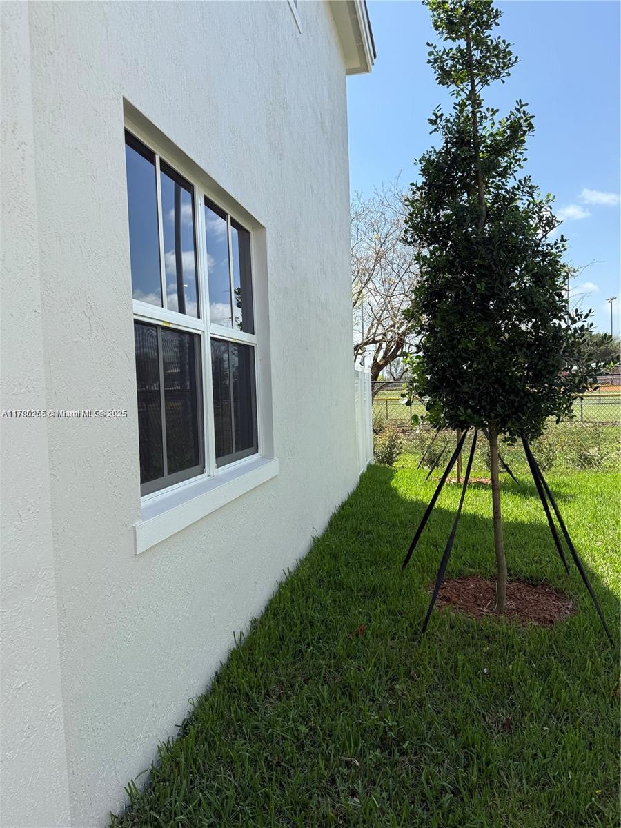 MERRICK SQUARE - Residential Lease