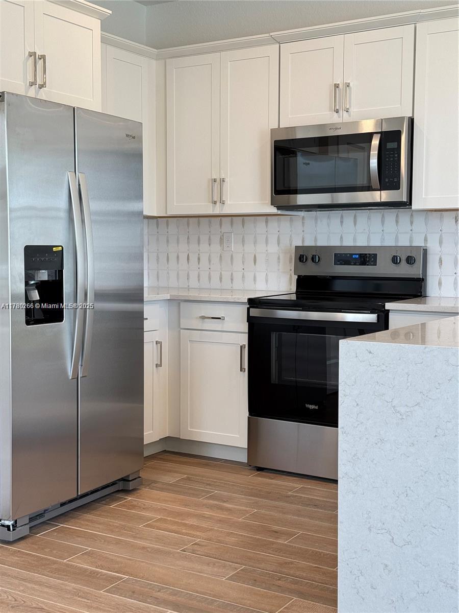 MERRICK SQUARE - Residential Lease