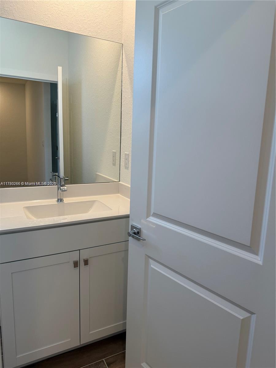 MERRICK SQUARE - Residential Lease