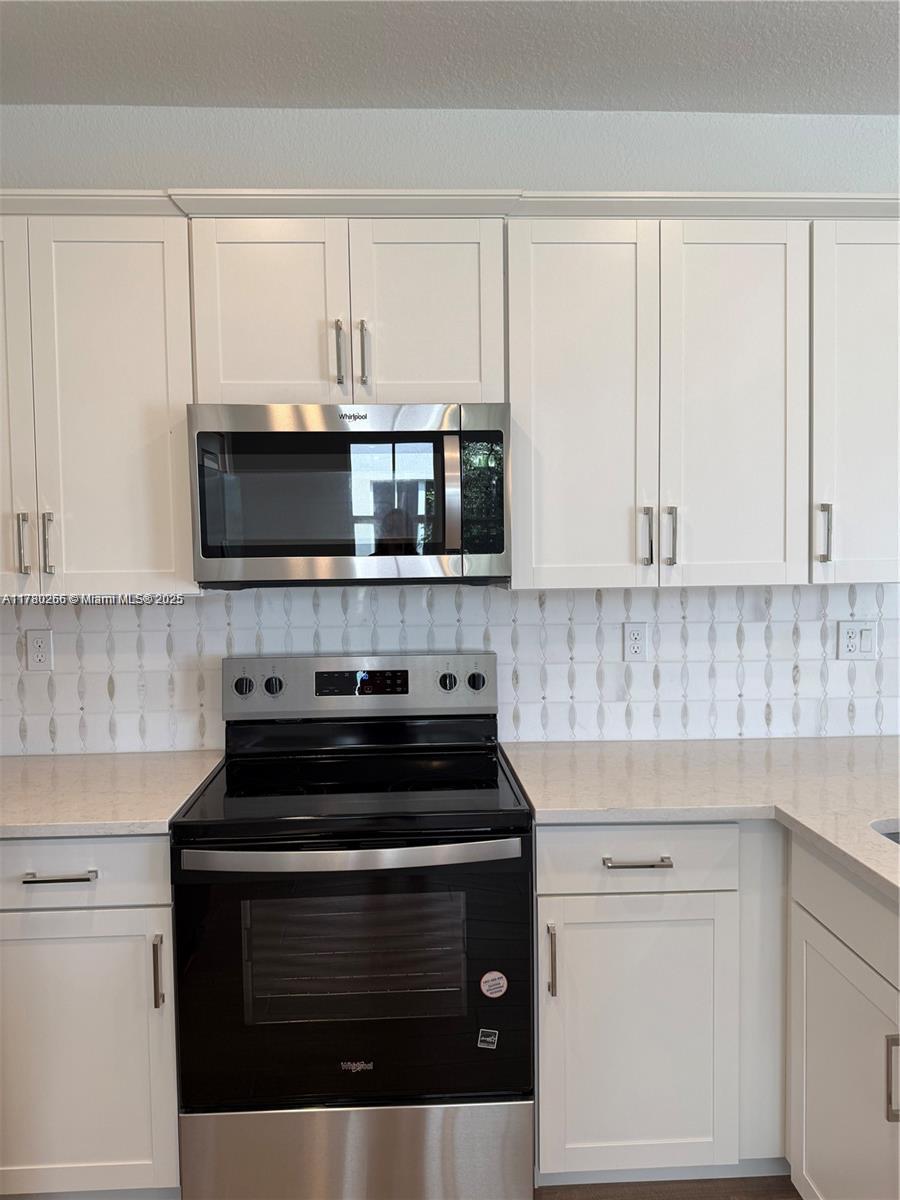 MERRICK SQUARE - Residential Lease