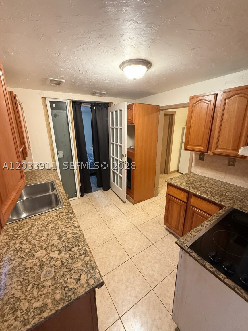 DIXIE GARDENS - Residential