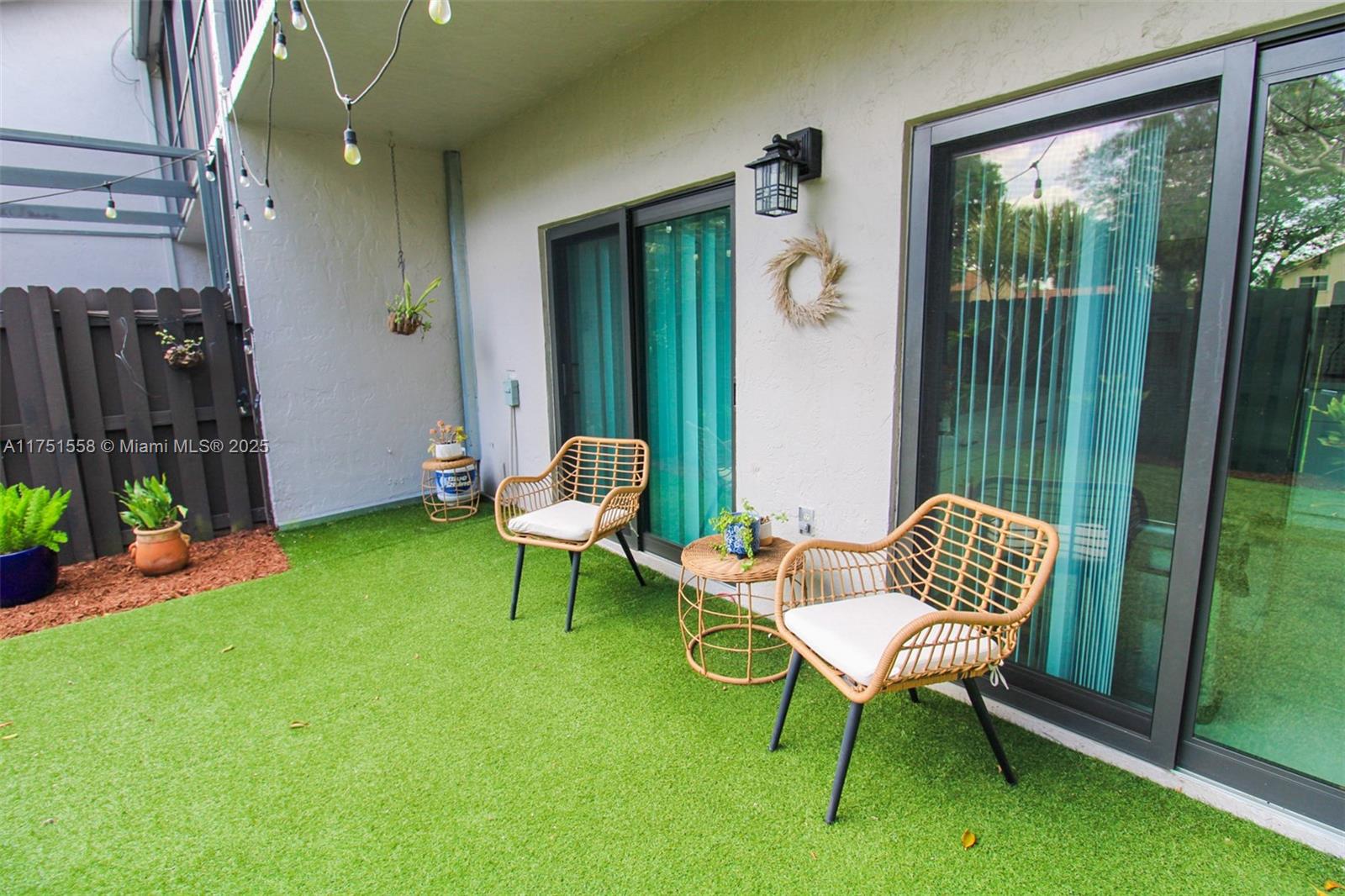 LA MAISON AT THE HAMMOCKS - Residential