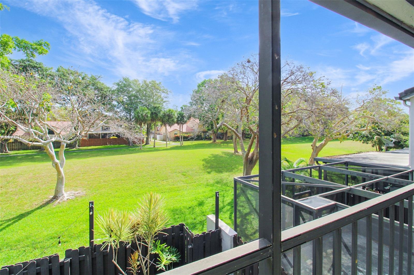 LA MAISON AT THE HAMMOCKS - Residential