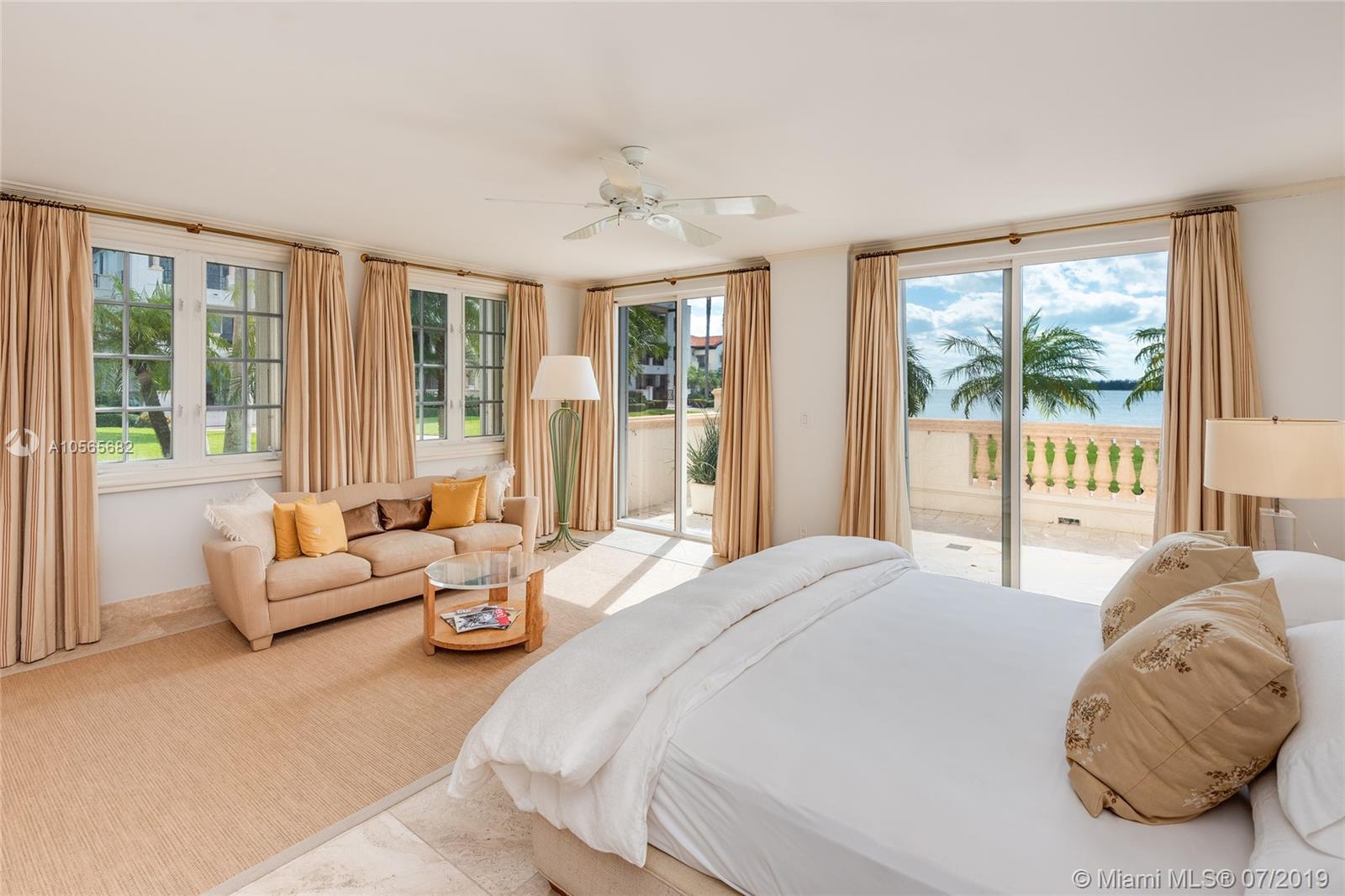 FISHER ISLAND - Residential