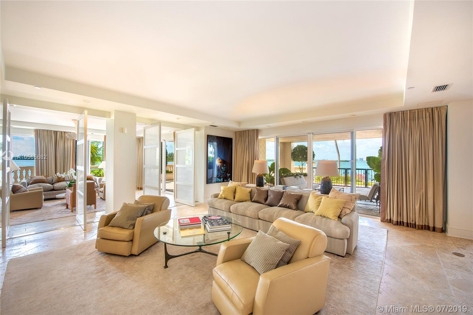 FISHER ISLAND - Residential