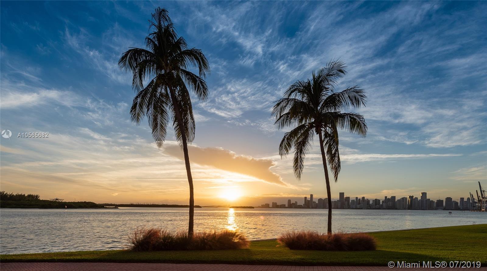 FISHER ISLAND - Residential