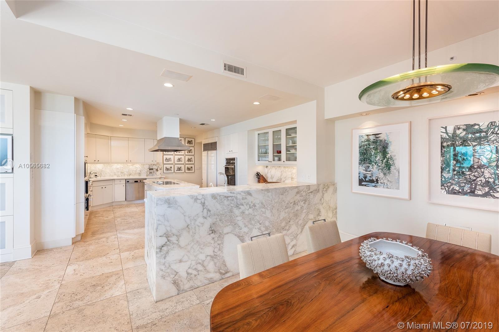 FISHER ISLAND - Residential