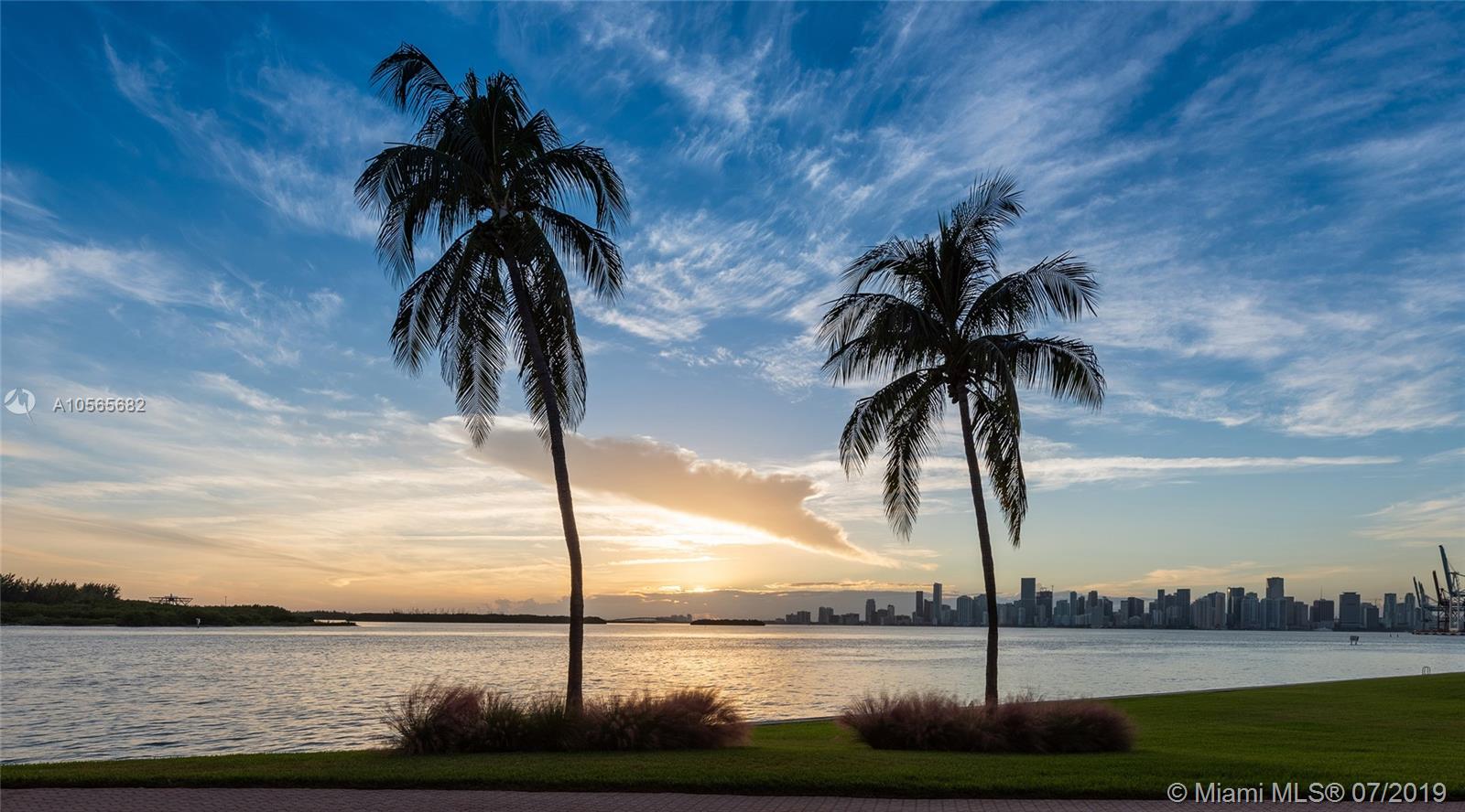FISHER ISLAND - Residential