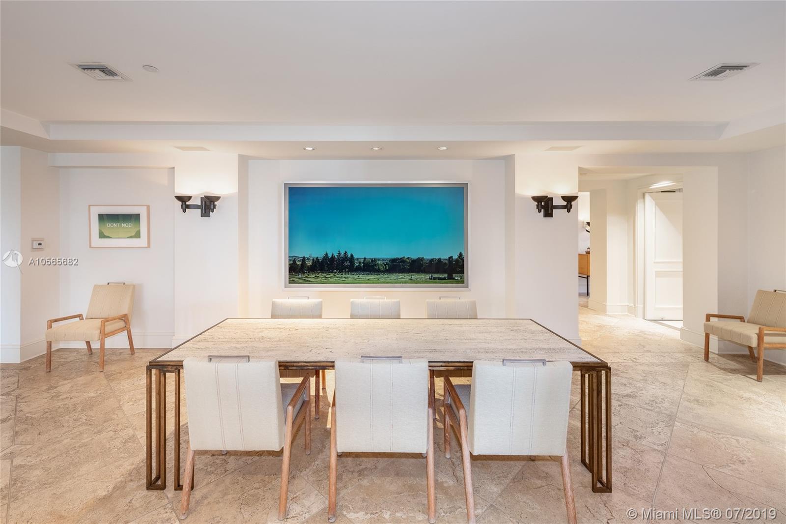 FISHER ISLAND - Residential