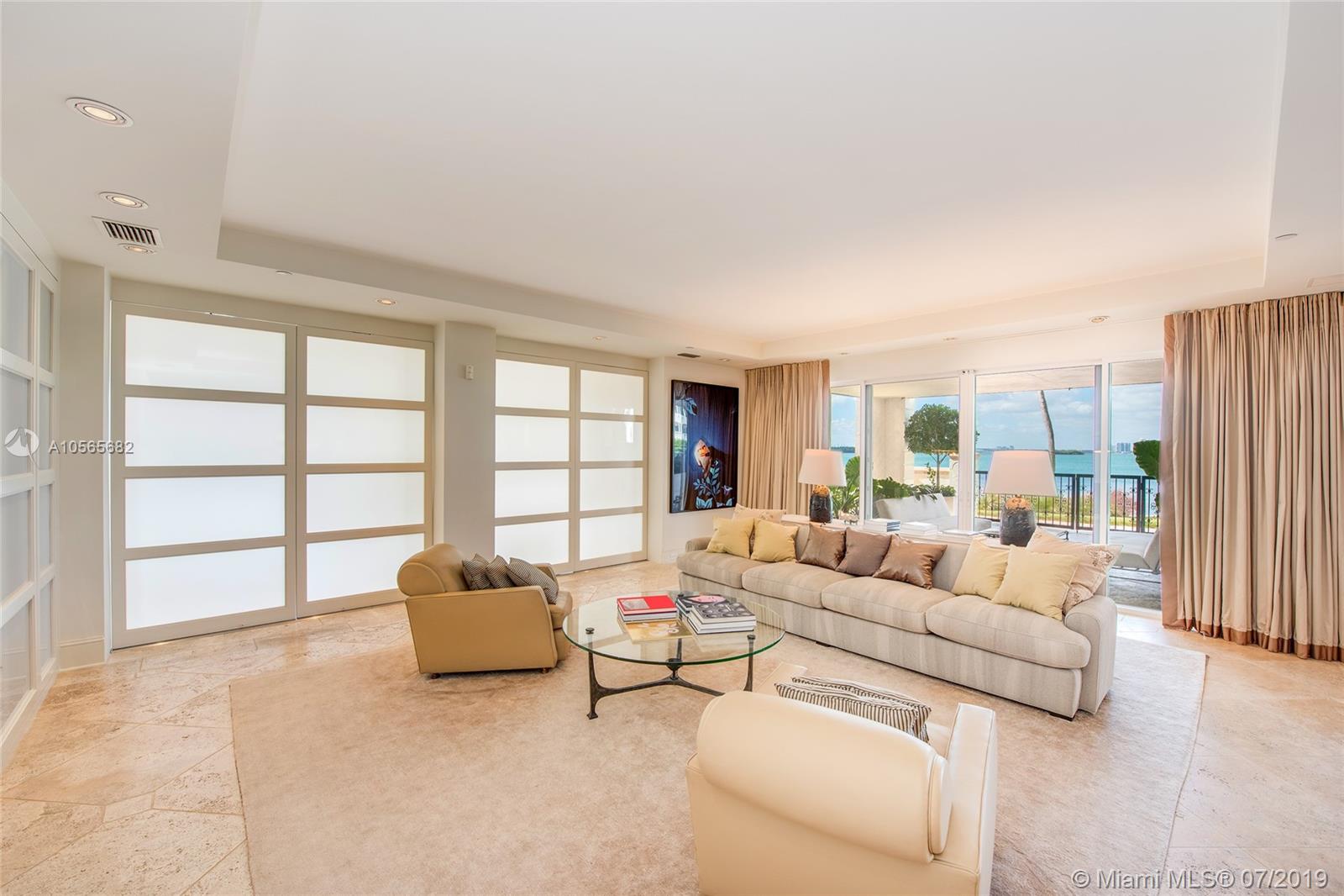 FISHER ISLAND - Residential
