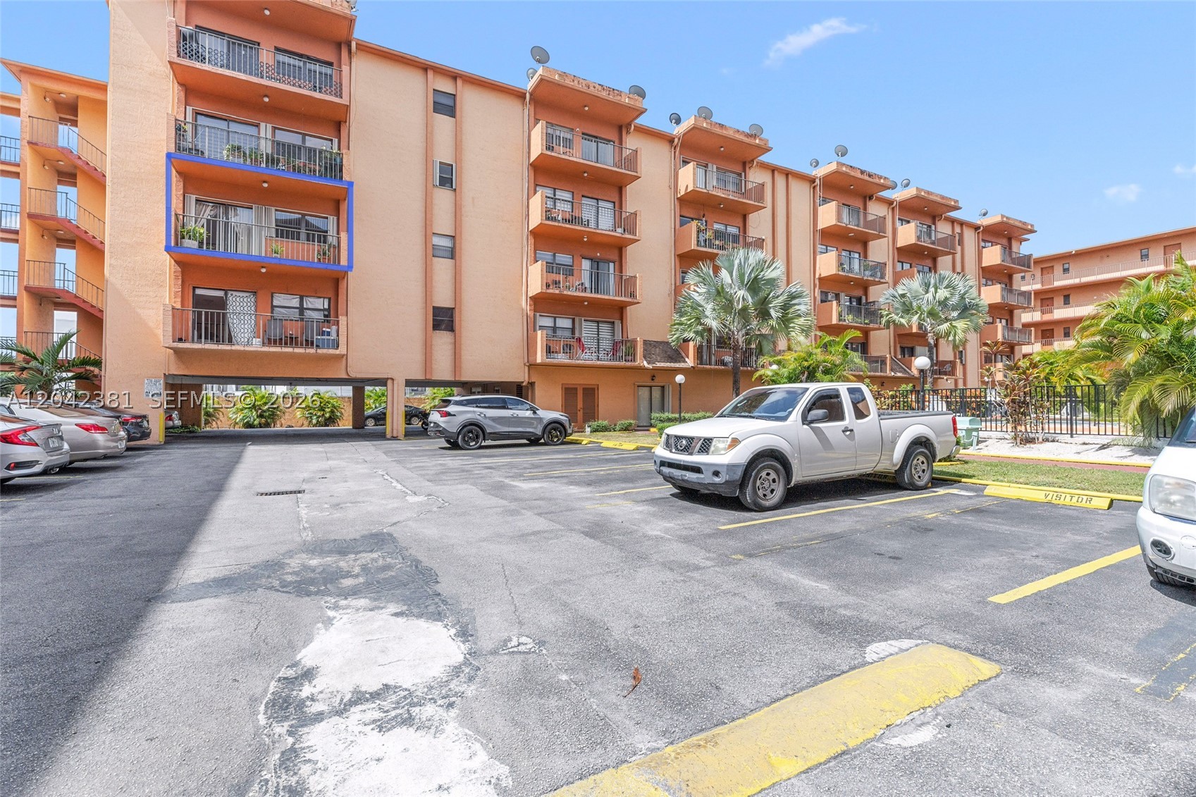 WESTLAND CONDO - Residential