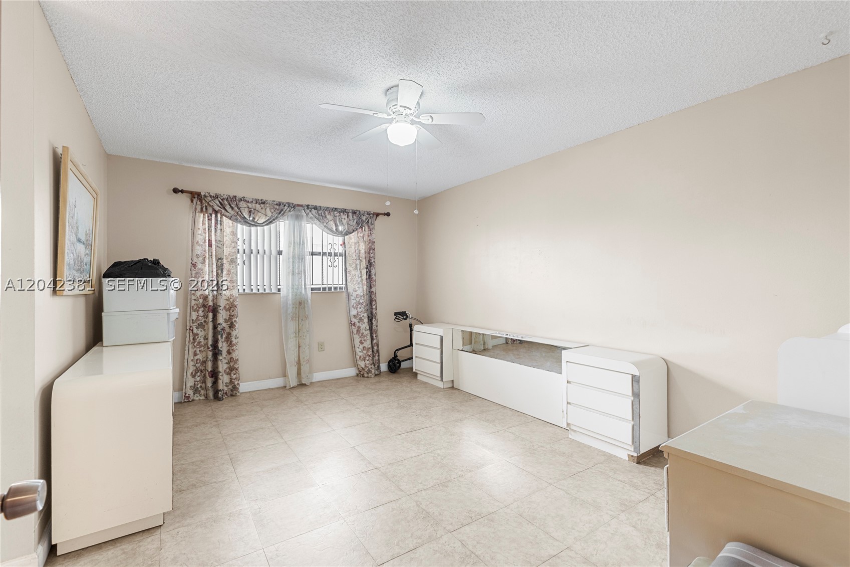 WESTLAND CONDO - Residential