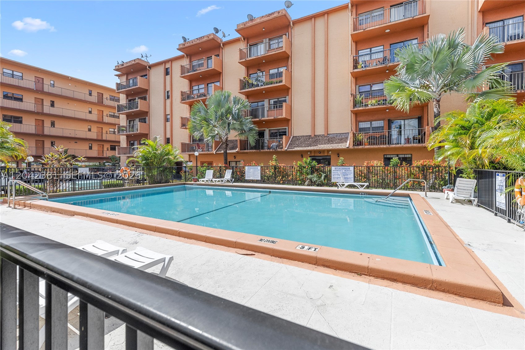 WESTLAND CONDO - Residential