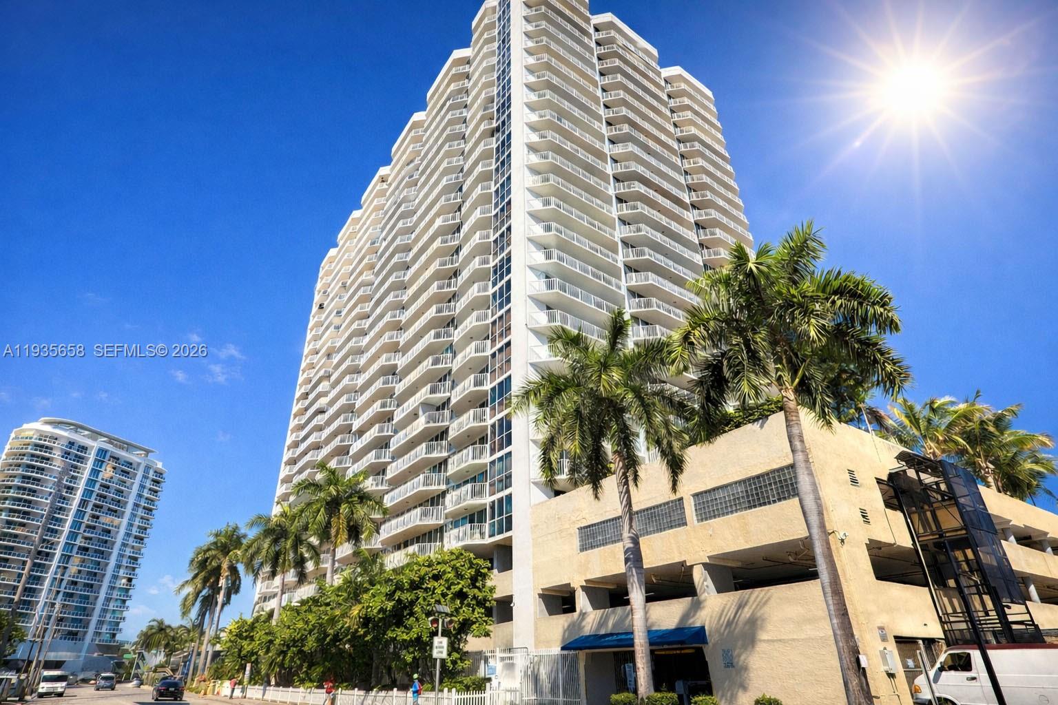THE GRANDVIEW PALACE COND - Residential