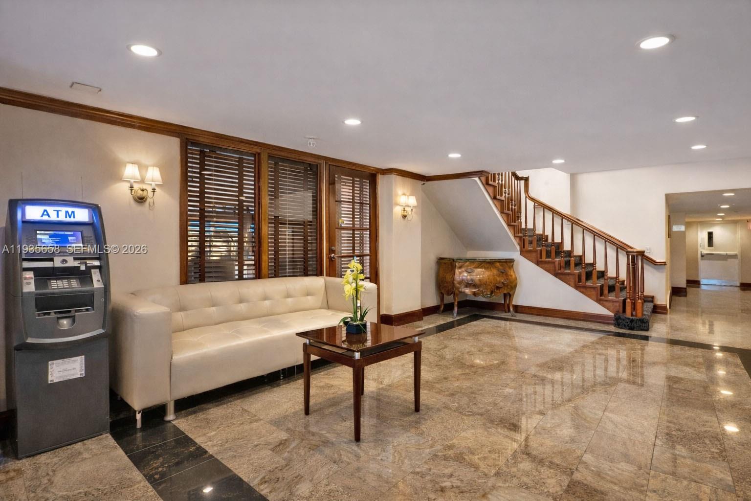 THE GRANDVIEW PALACE COND - Residential