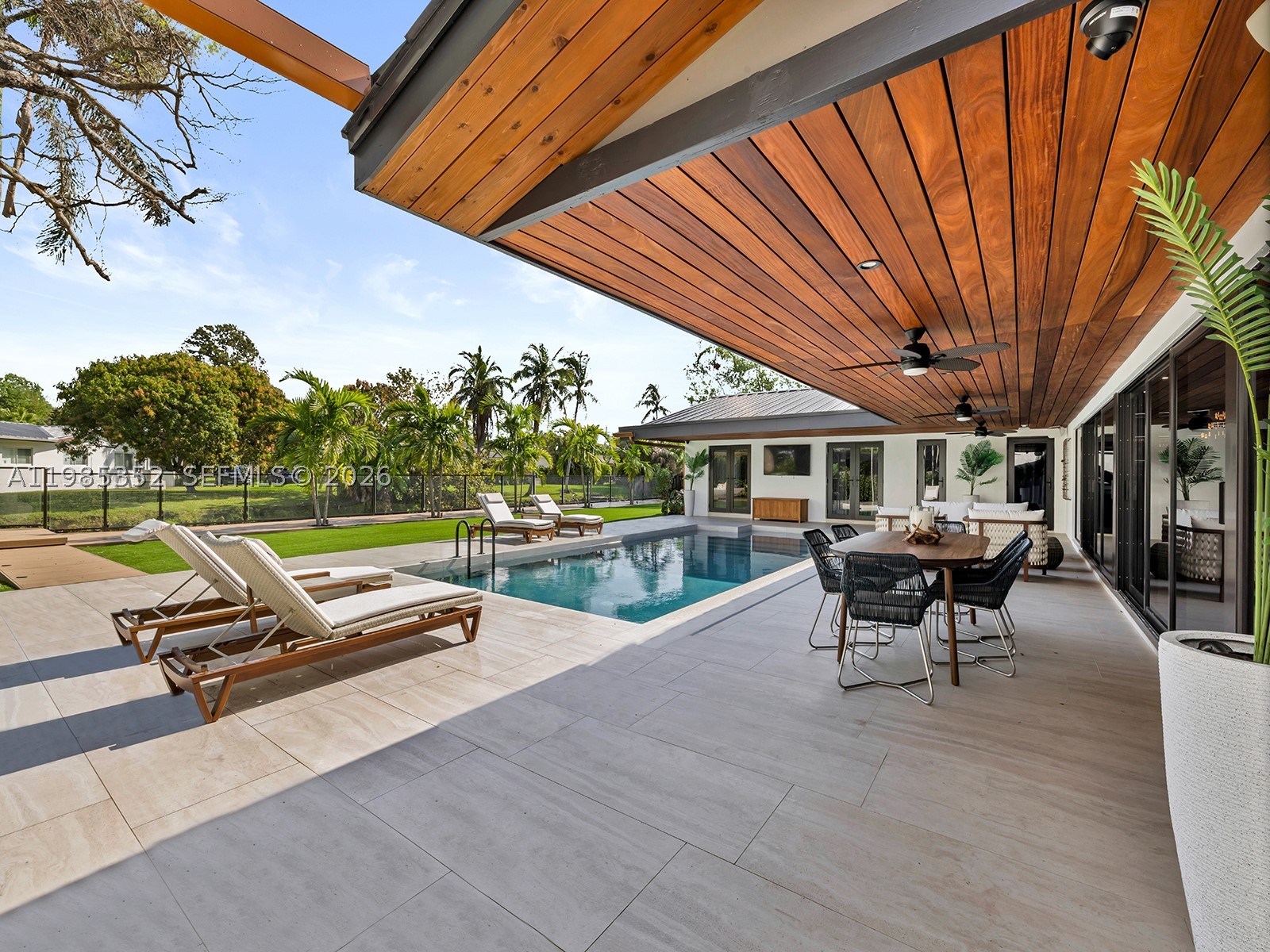 ROYAL PALM HARBOR 1ST ADD - Residential