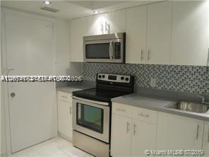 FOUNTAINVIEW CONDO - Residential Lease
