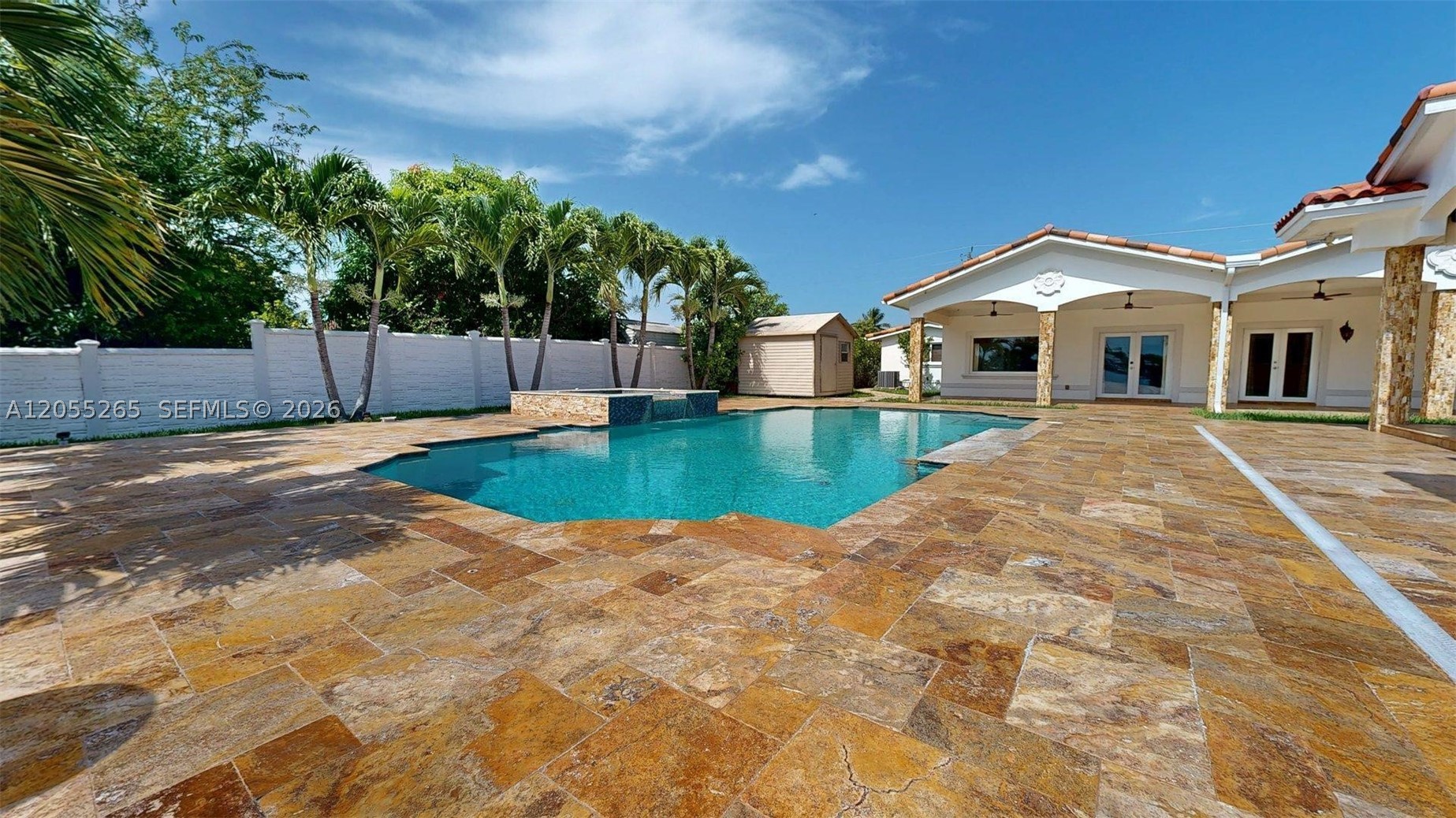 LAKE LAURENCE ESTS 1ST ADD - Residential