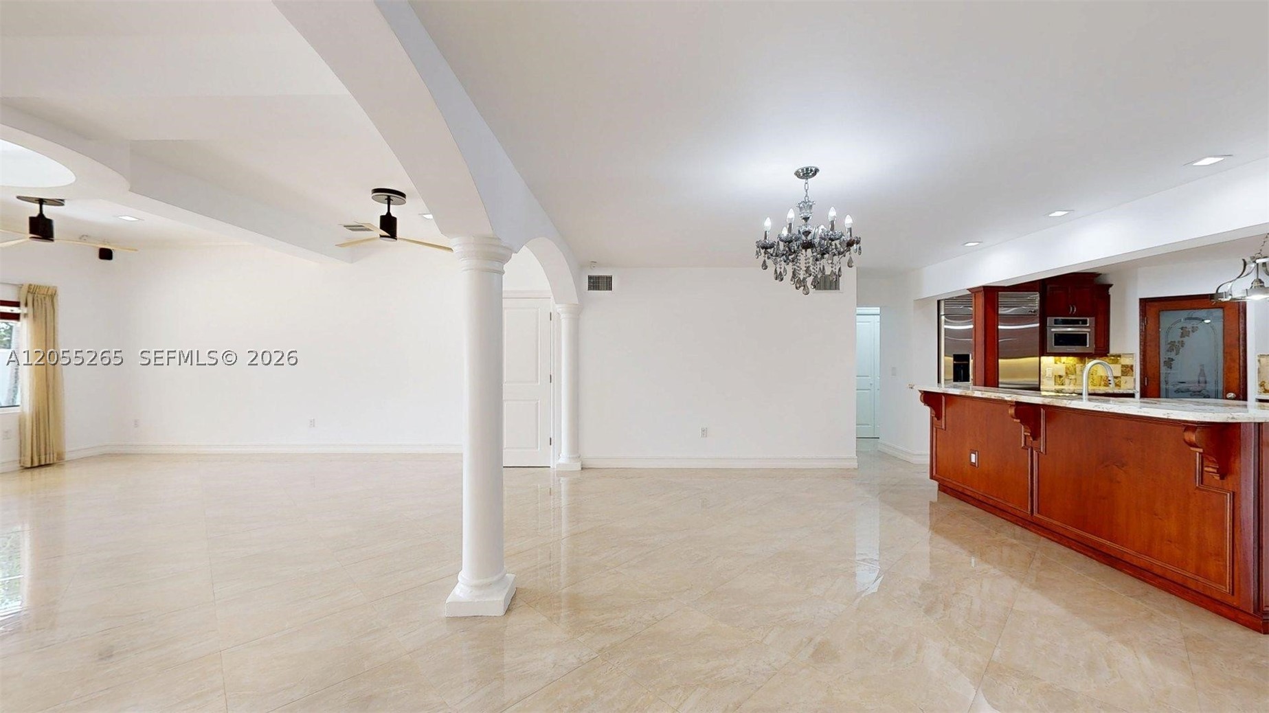 LAKE LAURENCE ESTS 1ST ADD - Residential