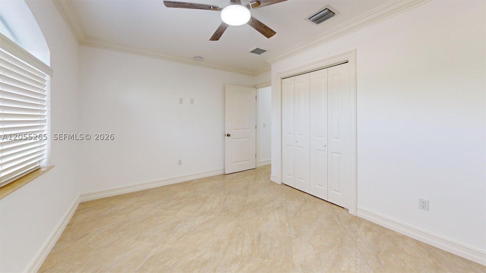 LAKE LAURENCE ESTS 1ST ADD - Residential