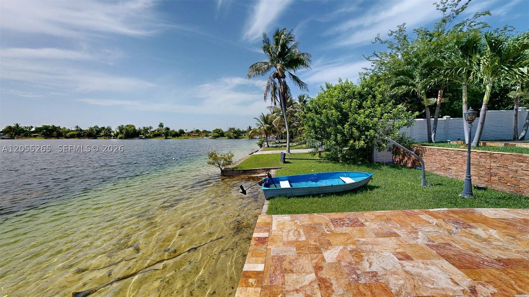 LAKE LAURENCE ESTS 1ST ADD - Residential