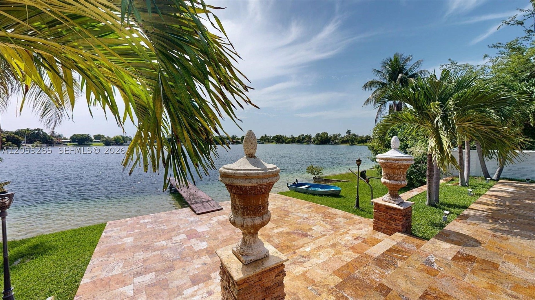 LAKE LAURENCE ESTS 1ST ADD - Residential