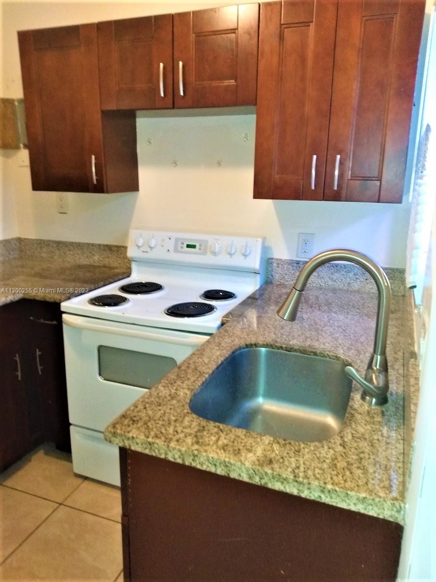 LAKE AVE ADD TO WPB - Residential Lease