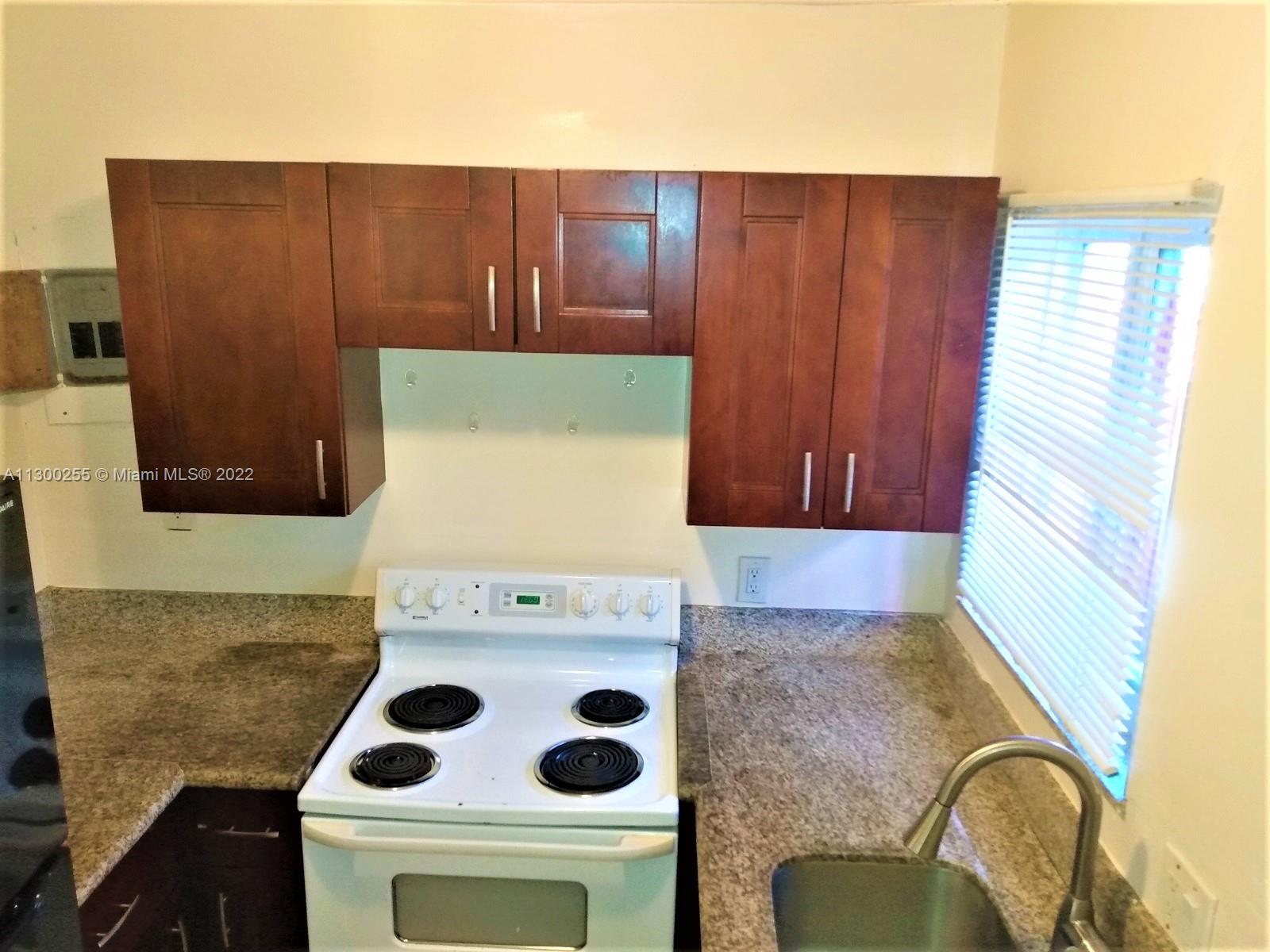 LAKE AVE ADD TO WPB - Residential Lease