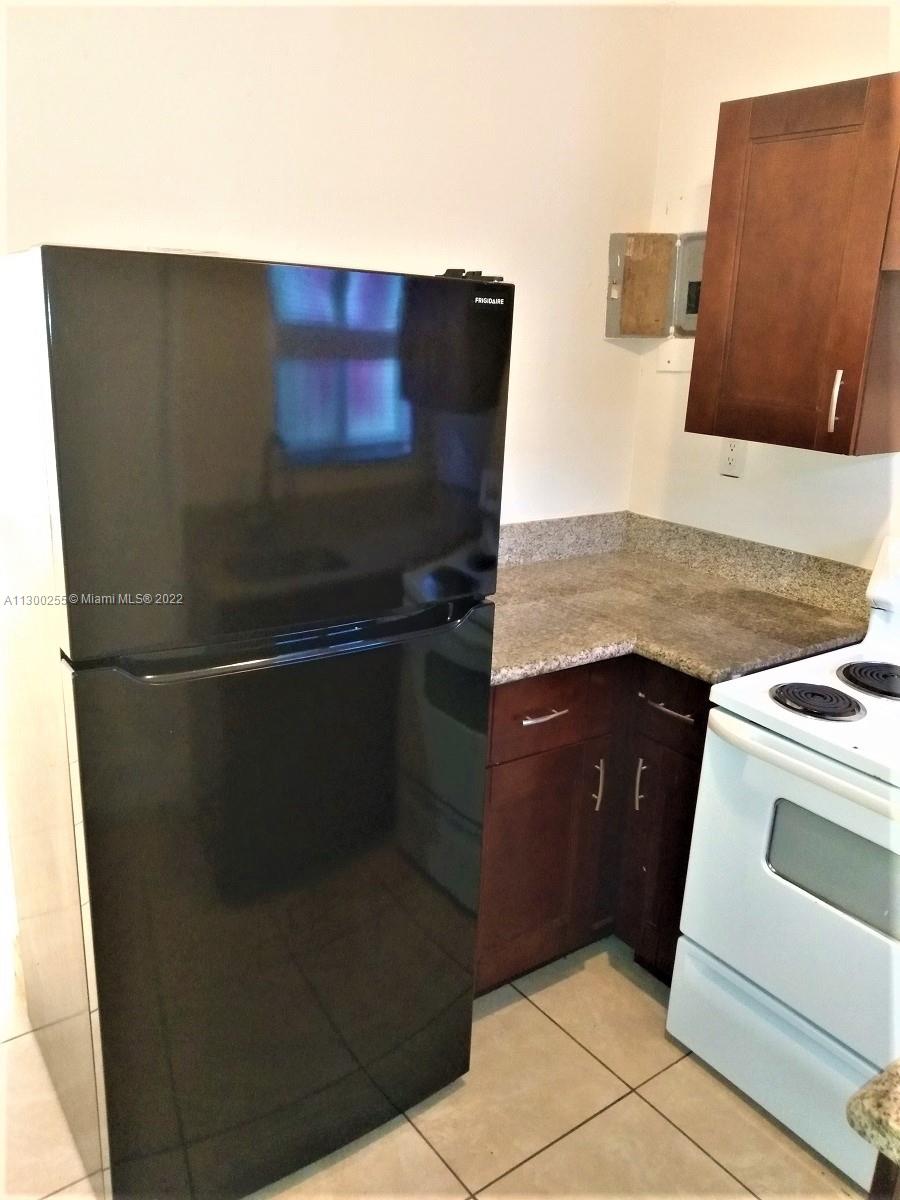 LAKE AVE ADD TO WPB - Residential Lease