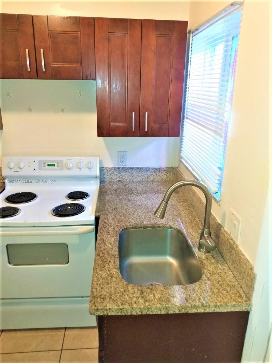 LAKE AVE ADD TO WPB - Residential Lease