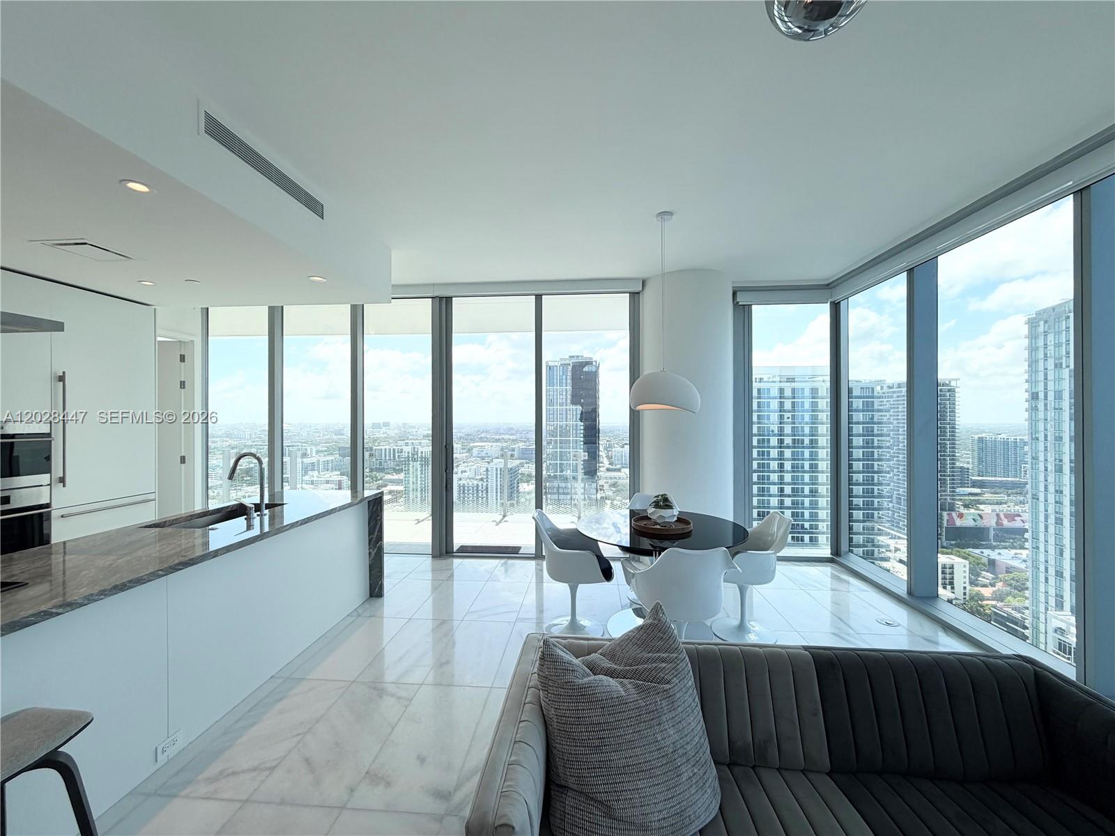 ESCOTTONIA PARK - Residential Lease