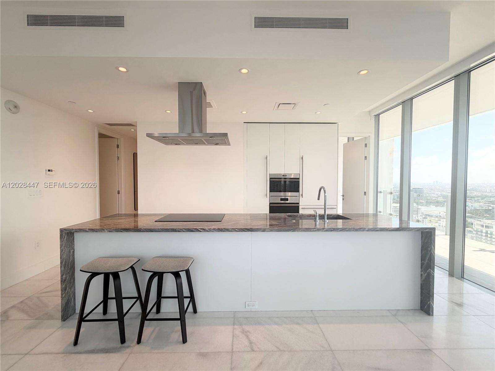 ESCOTTONIA PARK - Residential Lease