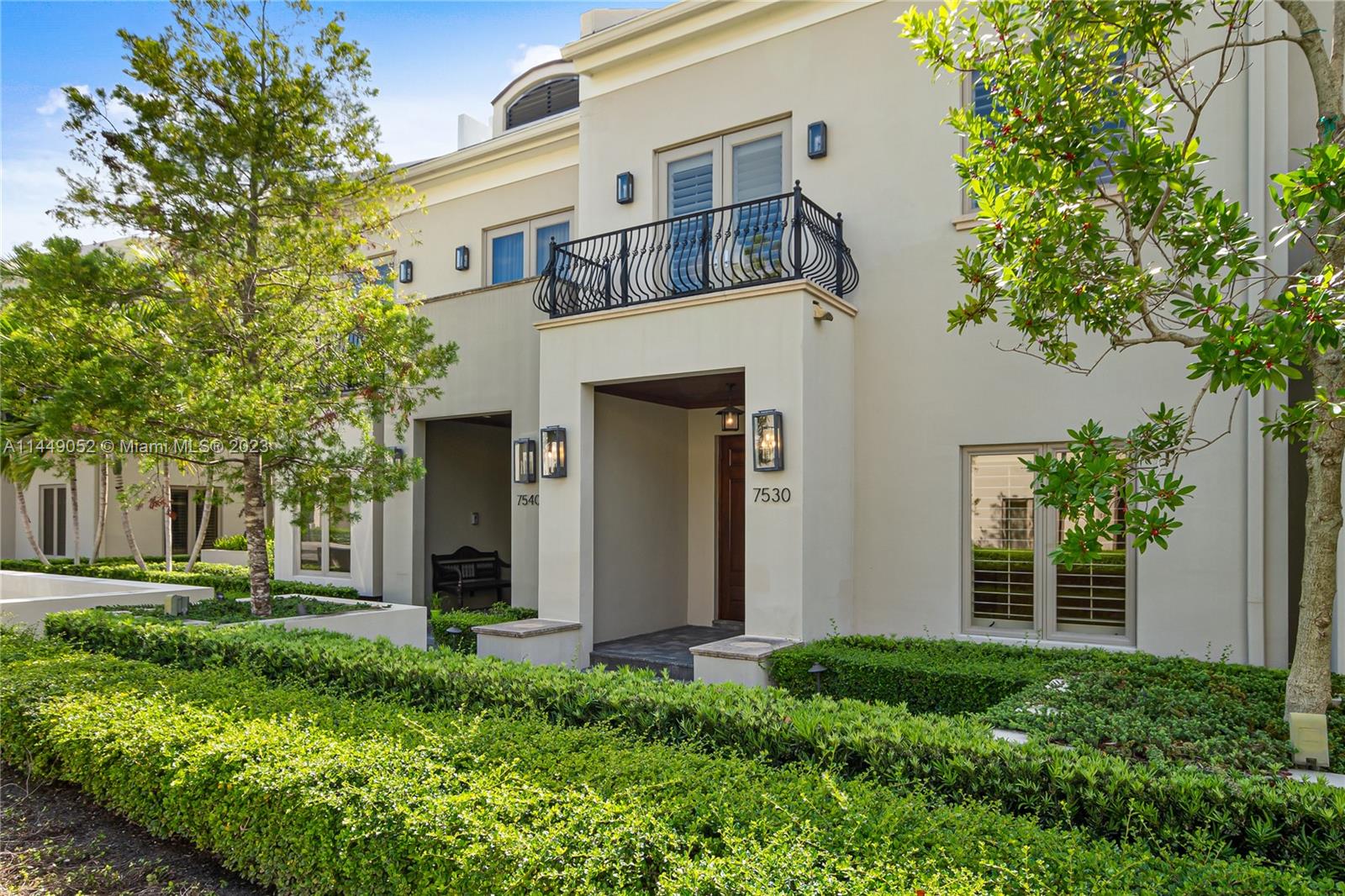OAK LANE - Residential Lease