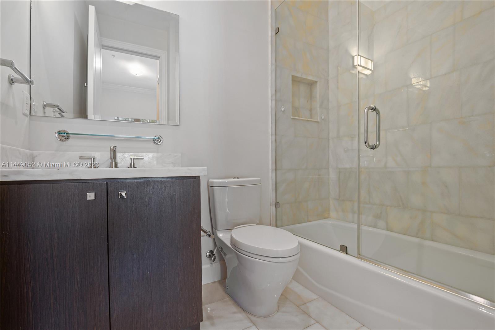 OAK LANE - Residential Lease