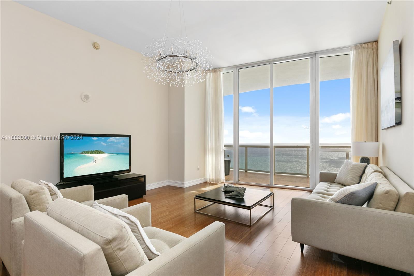 TRUMP TOWERS 2 - Residential Lease