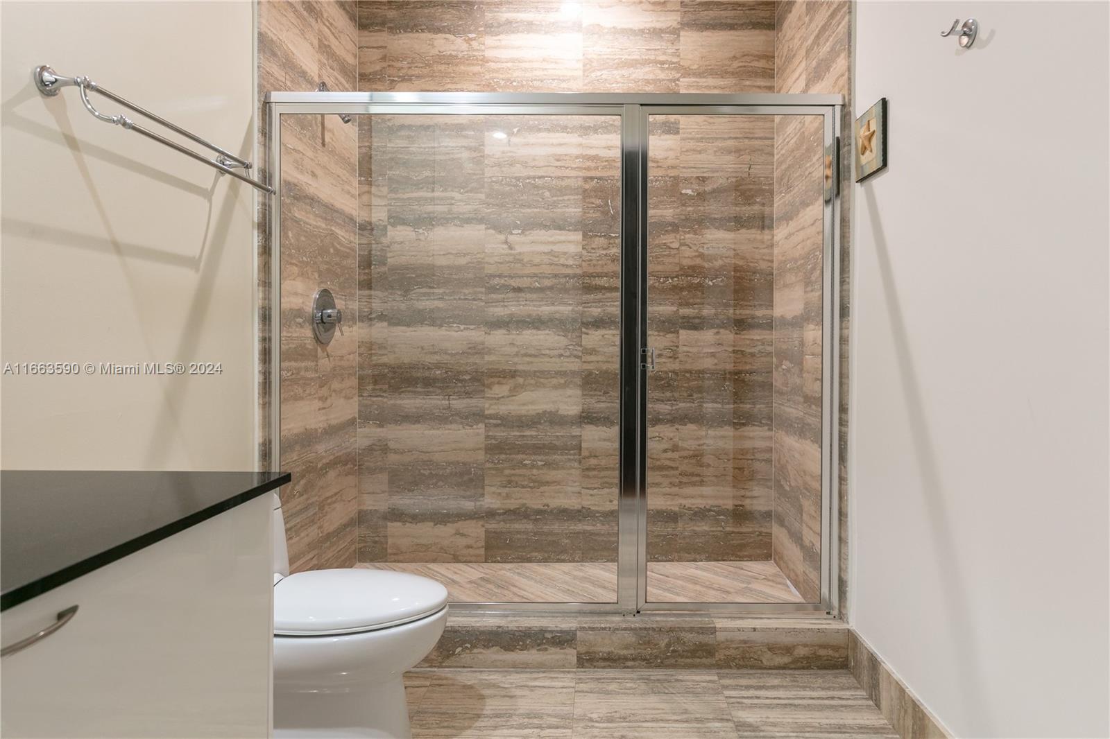 TRUMP TOWERS 2 - Residential Lease