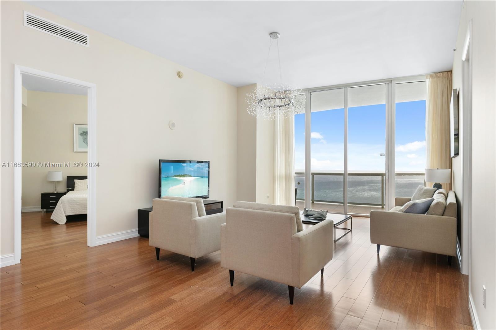 TRUMP TOWERS 2 - Residential Lease