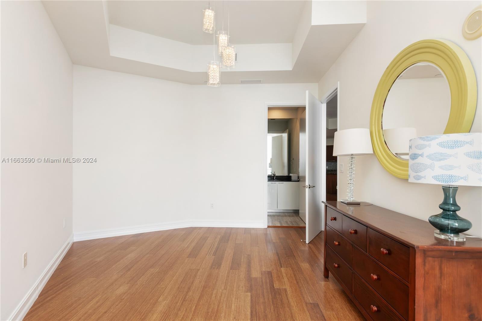 TRUMP TOWERS 2 - Residential Lease
