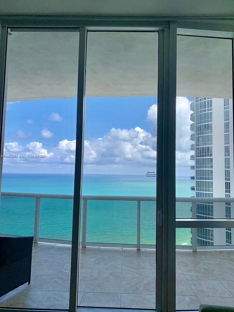 TRUMP TOWERS 2 - Residential Lease