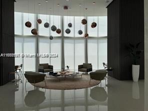TRUMP TOWERS 2 - Residential Lease