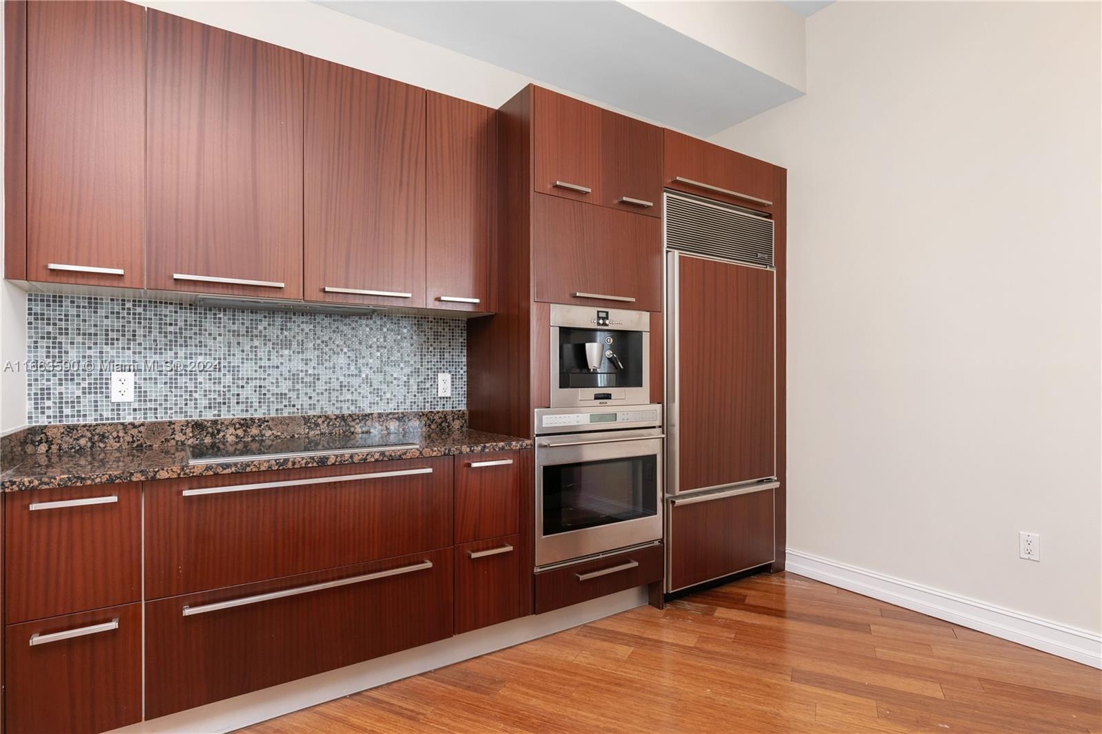 TRUMP TOWERS 2 - Residential Lease