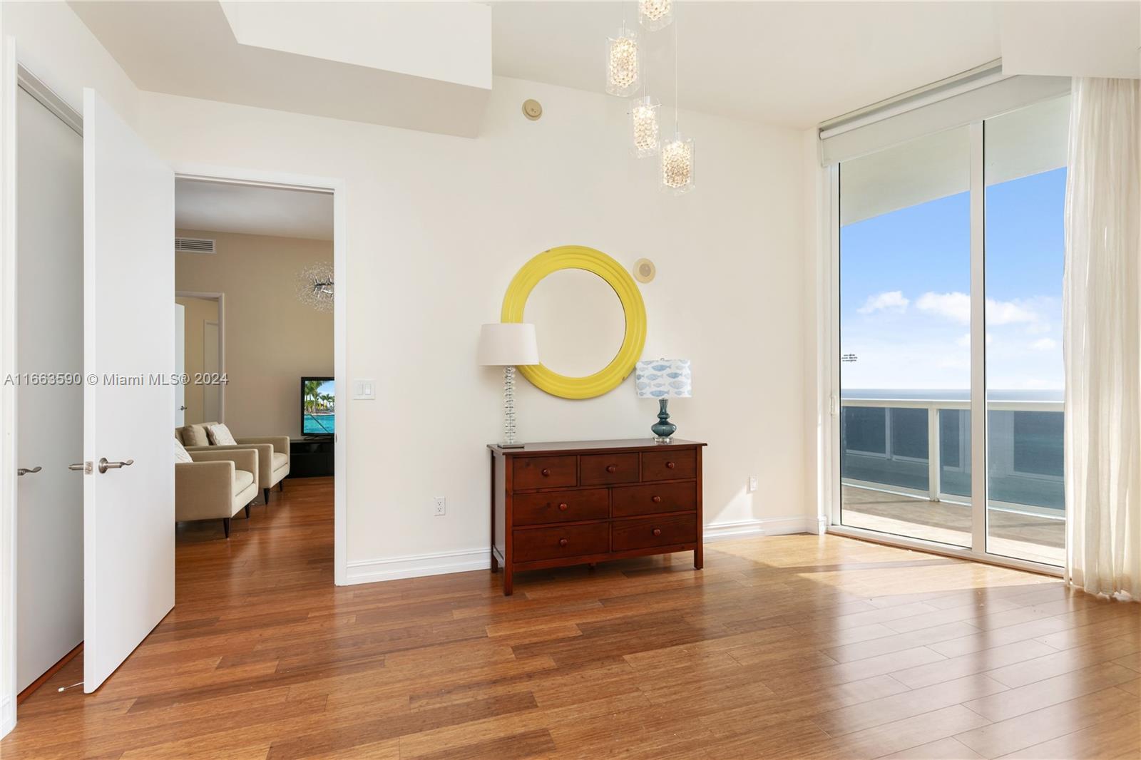 TRUMP TOWERS 2 - Residential Lease